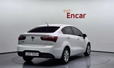 Kia Pride 2012, 109178 км, за 4900000 KRW