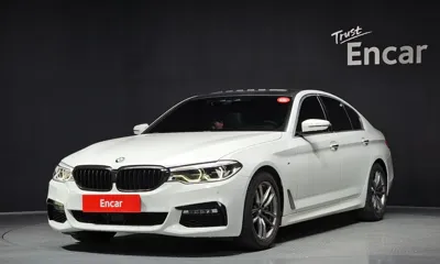 BMW 5-Series · 2018 год
