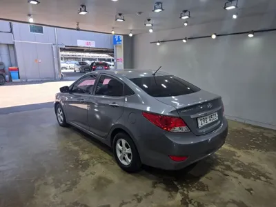 Hyundai Accent 2014, 125856 км, за 3800000 KRW - фото 5