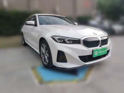 BMW i3 2024, 30200 км, за 170193.96 CNY