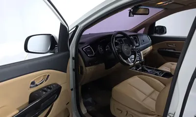 Kia Canival 2016, 142987 км, за 9900000 KRW - фото 10