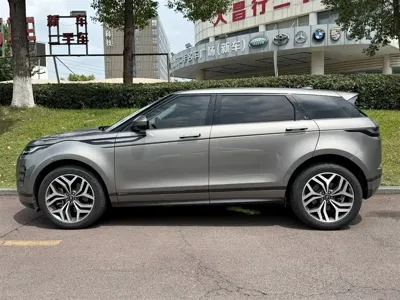 Land Rover Evoque 2022, 75000 км, за 129300 CNY