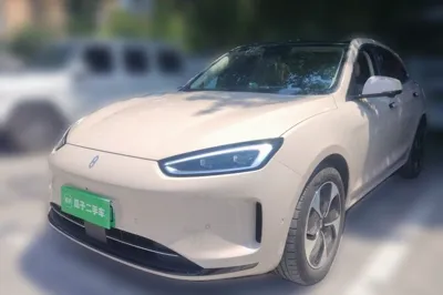 Hima AITO M5 · 2022 год