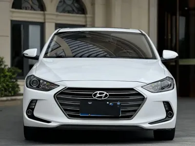 Hyundai Elantra 2017, 80000 км, за 25800 CNY