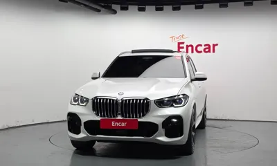 BMW X5 2022, 55616 км, за 73800000 KRW