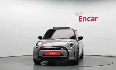 MINI Cooper 2024, 33210 км, за 23900000 KRW