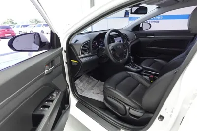 Hyundai Avante 2018, 99748 км, за 10400000 KRW - фото 8