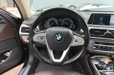 BMW 7 Series 2018, 184500 км, за 157087.47 CNY - фото 9