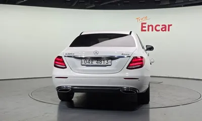 Mercedes-Benz E-Class 2018, 178385 км, за 17890000 KRW