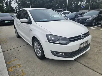 Volkswagen Polo 2013, 80000 км, за 17500 CNY