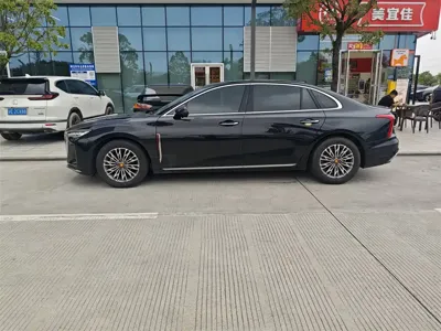 Hongqi Hongqi H5 2024, 25099 км, за 85800 CNY