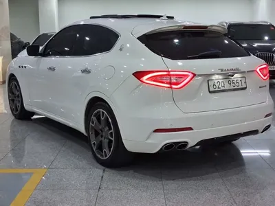 Maserati Levante 2017, 124438 км, за 26900000 KRW