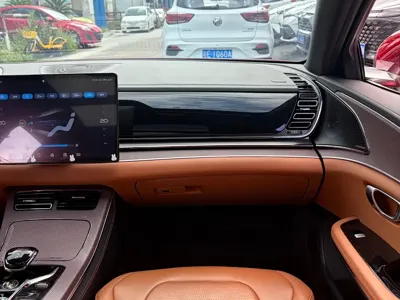 BYD Han 2022, 92000 км, за 83800 CNY - фото 9