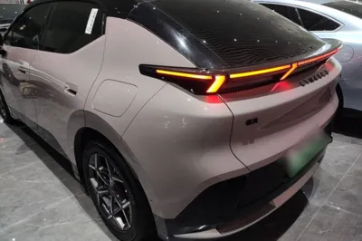 Lynk & Co Z20 2025, 56200 км, за 111140 CNY