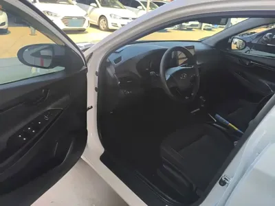 Hyundai Elantra 2022, 72400 км, за 40500 CNY - фото 16