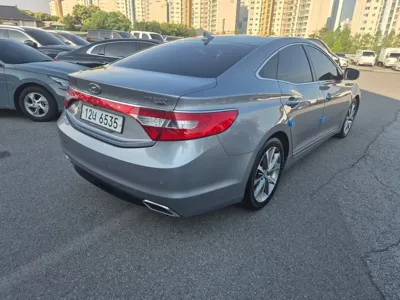 Hyundai Grandeur 2015, 115893 км, за 8200000 KRW