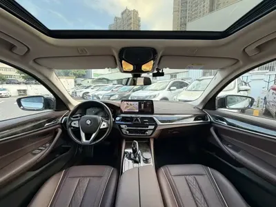 BMW 5 Series 2021, 54000 км, за 168800 CNY - фото 17