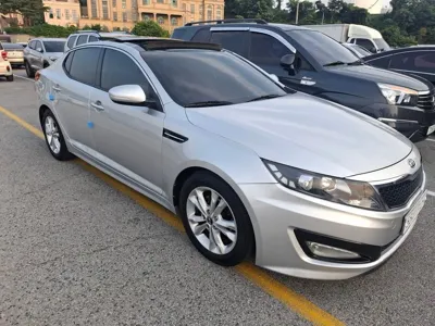 Kia K5 · 2012 год