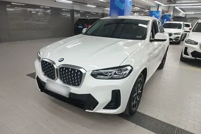 BMW X4 · 2022 год