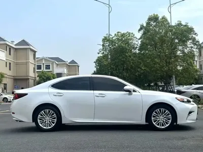 Lexus ES 2017, 87000 км, за 106800 CNY - фото 6