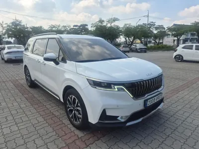 Kia Canival 2023, 58000 км, за 9660000 KRW