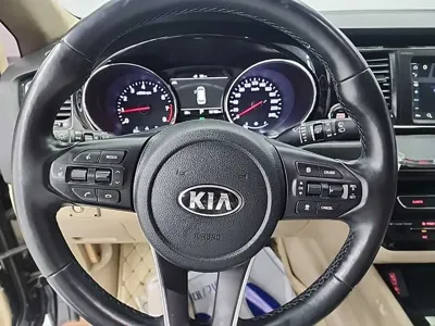 Kia Canival 2019, 92147 км, за 19590000 KRW - фото 9