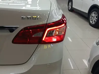 Nissan Sylphy 2025, 5900 км, за 57699 CNY - фото 8