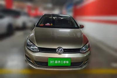 Volkswagen Golf 2015, 116400 км, за 37348.04 CNY
