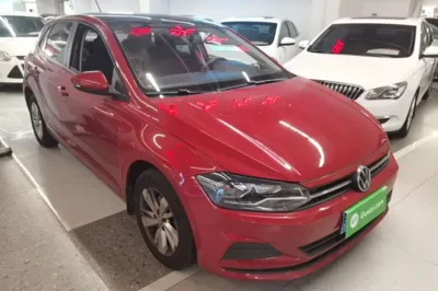 Volkswagen Polo 2019, 66700 км, за 54438.14 CNY
