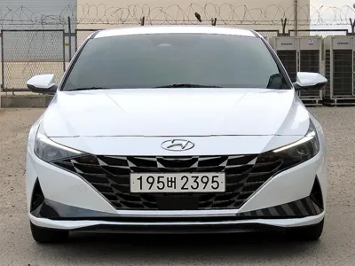 Hyundai Avante · 2023 год