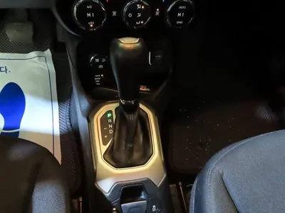 Jeep Renegade 2016, 101284 км, за 7800000 KRW - фото 12
