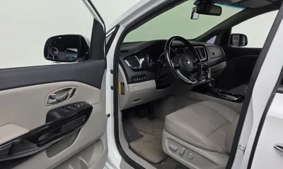 Kia Canival 2019, 172446 км, за 14500000 KRW - фото 10