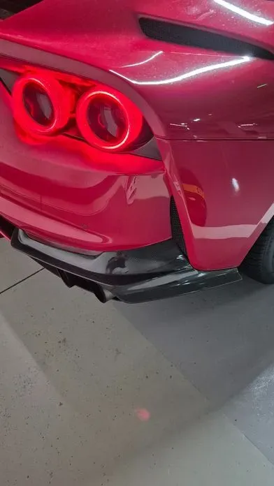 Ferrari 812 2019, 46180 км, за 999990000 KRW