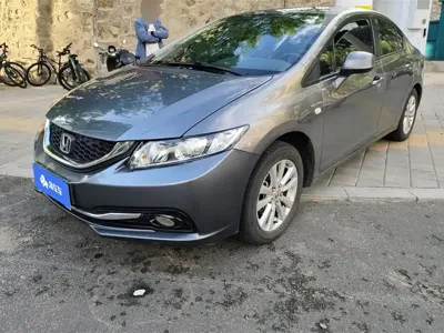 Honda Civic · 2015 год