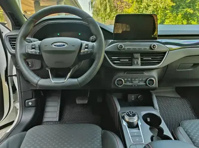Ford Focus 2020, 20000 км, за 69800 CNY - фото 10