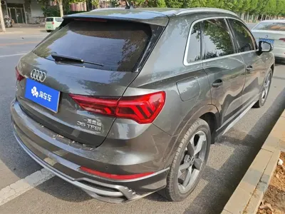 Audi Q3 2021, 96000 км, за 134000 CNY