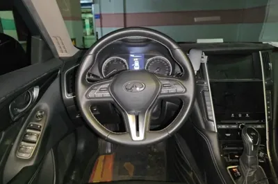 Infiniti Q50L 2018, 58800 км, за 77446.03 CNY - фото 11