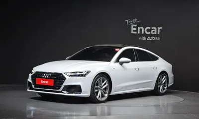 Audi A7 · 2021 год