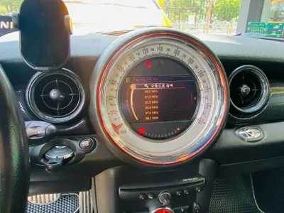 MINI Cooper Convertible 2012, 110000 км, за 6800000 KRW - фото 8