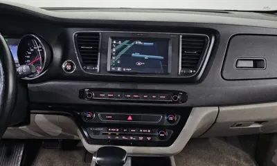 Kia Canival 2018, 219978 км, за 7200000 KRW - фото 15