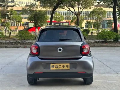 Smart Smart Forfour 2018, 70000 км, за 35800 CNY - фото 8