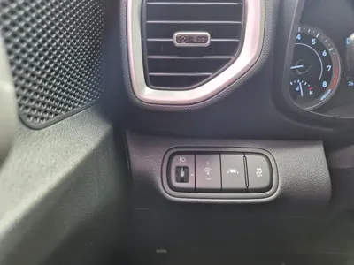 Hyundai Venue 2020, 83819 км, за 11800000 KRW - фото 8