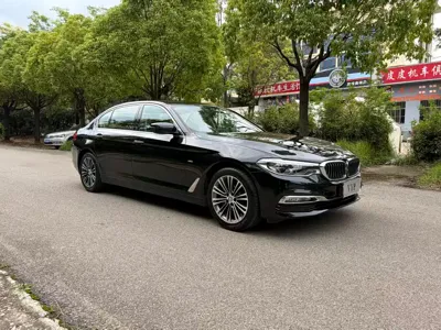 BMW 5 Series · 2018 год
