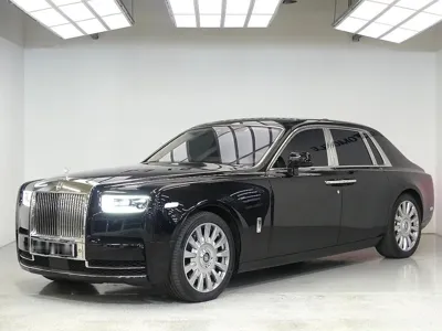 Rolls-Royce Phantom · 2021 год