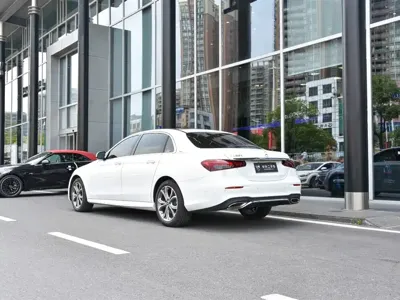 Mercedes-Benz E-Class 2022, 33600 км, за 219800 CNY