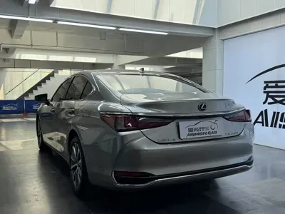 Lexus ES 2019, 55000 км, за 139800 CNY - фото 5