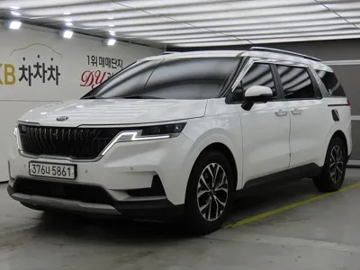 Kia Canival · 2021 год