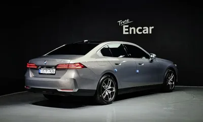 BMW 5-Series 2025, 22884 км, за 54900000 KRW - фото 2