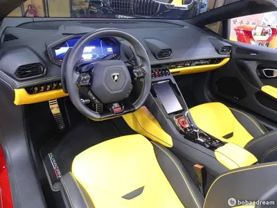 Lamborghini Huracan 2023, 9400 км, за 370000000 KRW