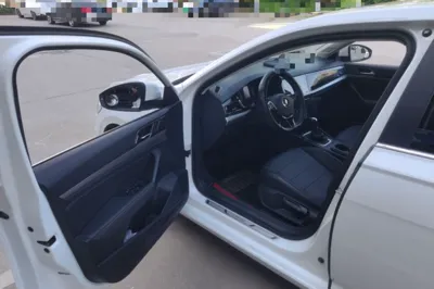 Volkswagen Lavida 2019, 13700 км, за 53738 CNY - фото 16